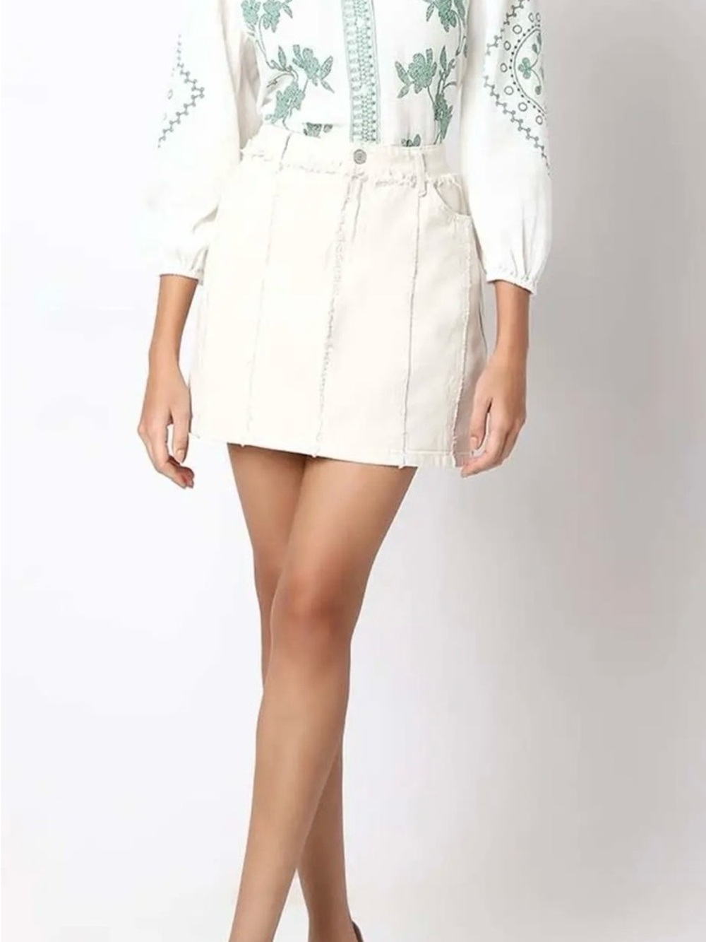 Vero Moda Cream Mini Skirt with Raw-Hem Paneling